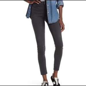 Madewell Gray Mid Rise 9” Skinny Jeans